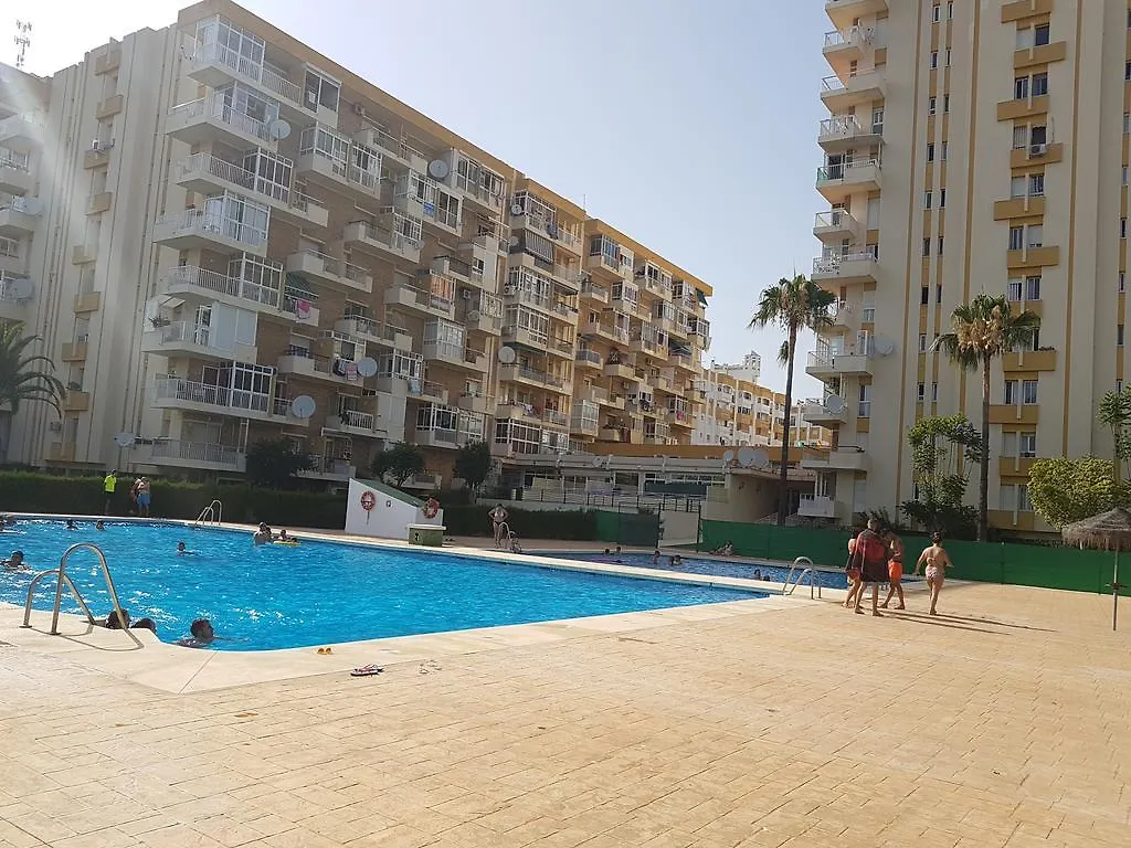 Apartamentos Dc Benalmadena Apartment